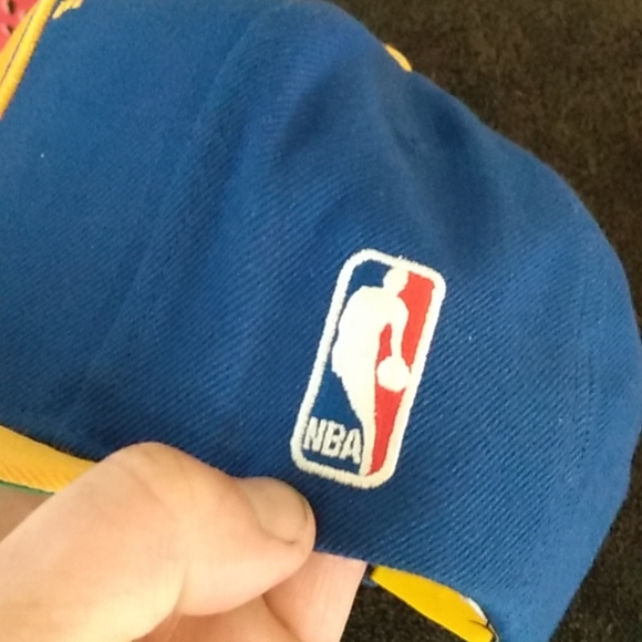 Vintage 🔥 Mitchell N-Ness Golden State warriors mint condition snapback - Picture 4 of 5
